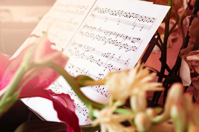 How to Create the Music Notes in Pure CSS?